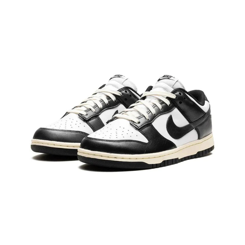 NIKE DUNK LOW VINTAGE PANDA (W)