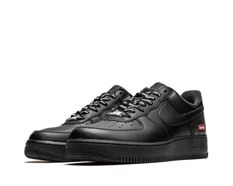 NIKE AIR FORCE 1 LOW SUPREME BLACK