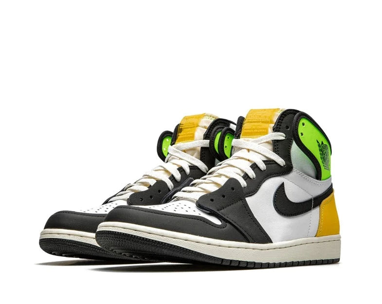 JORDAN 1 RETRO HIGH WHITE BLACK VOLT GOLD