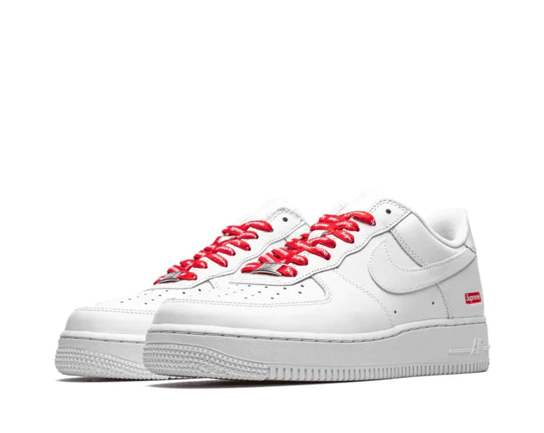 NIKE AIR FORCE 1 LOW SUPREME WHITE
