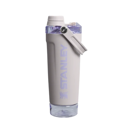 Stanley The Vitalize™ Shaker Bottle 20 OZ Sahara