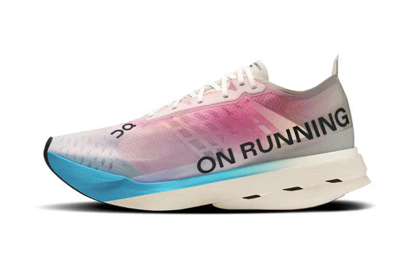 On Running Cloudboom Strike White Horizon