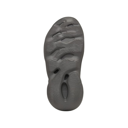 YEEZY FOAM RNR CARBON