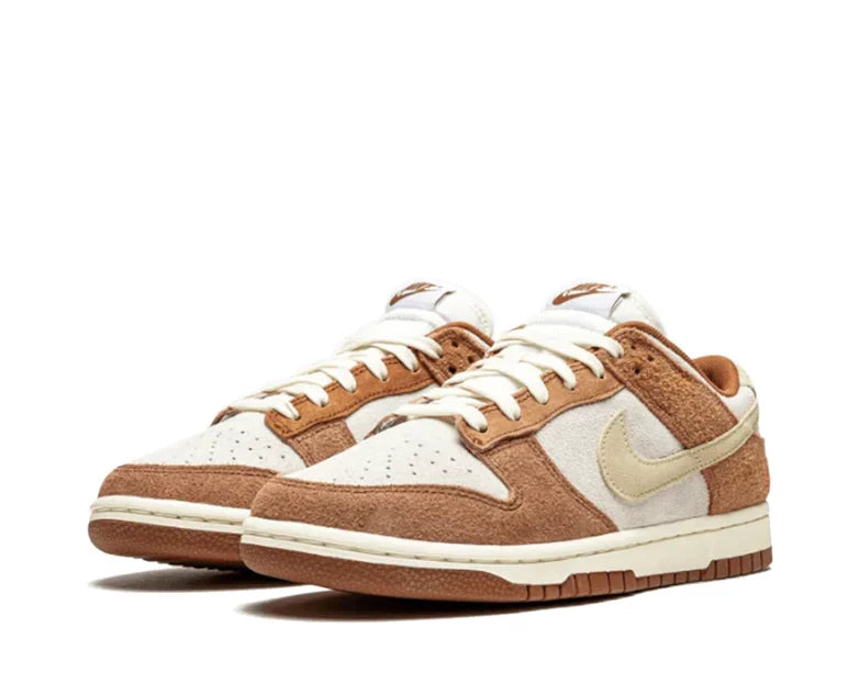 NIKE DUNK LOW MEDIUM CURRY