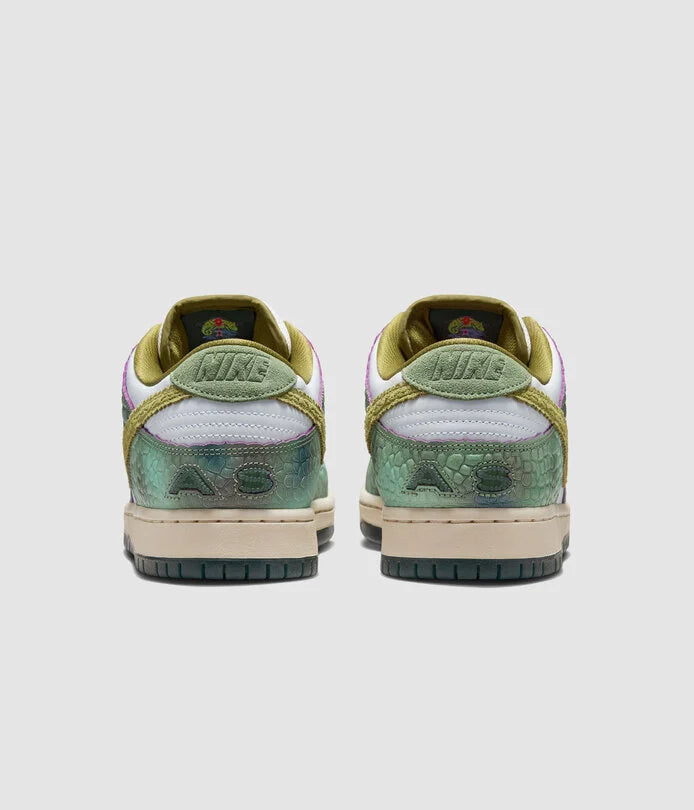 NIKE SB DUNK LOW ALEXIS SABLONE CHAMELEON